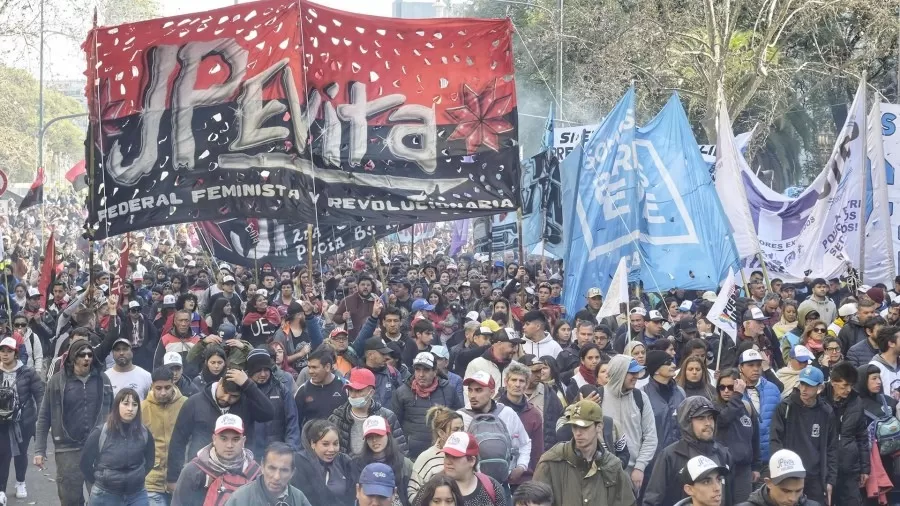 Los primeros pasos para alejarse del abismo