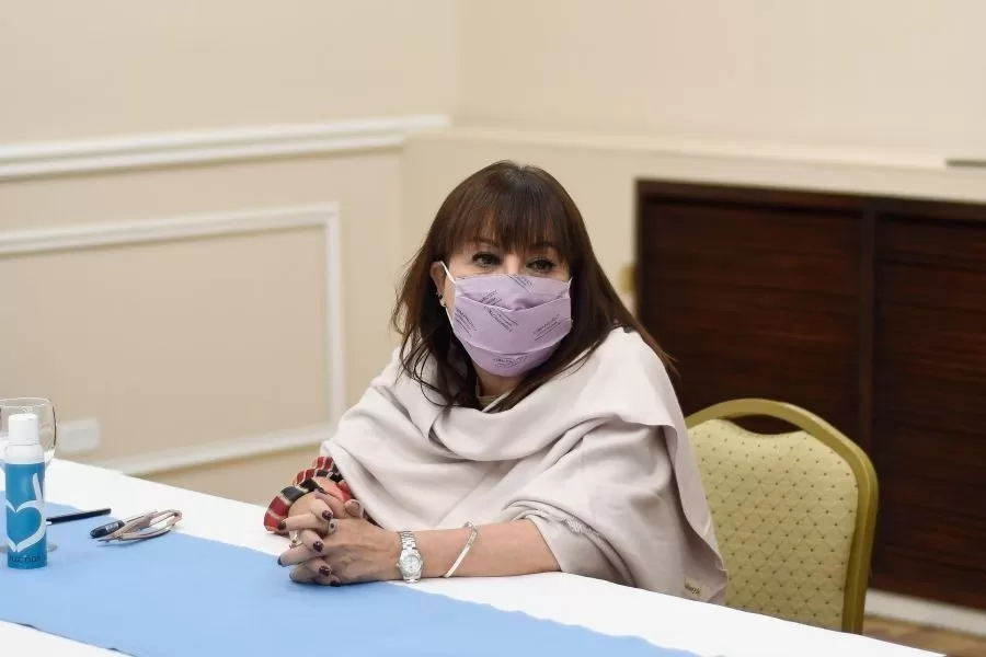 Educación pidió la auditoría de ENARGAS por “irregularidades” de Camuzzi en los colegios de Gregores Educación pidió la auditoría de ENARGAS por “irregularidades” de Camuzzi en los colegios de Gregores