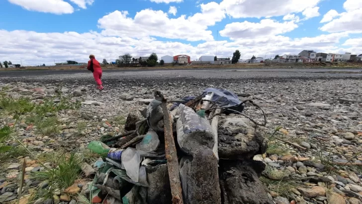 Mejoras para la ciudad: vecinos limpiaron la laguna María La Gorda
