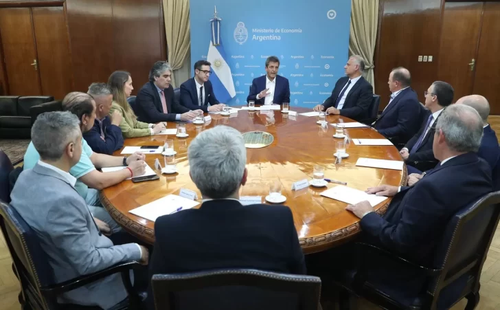 Acordaron la reducción de importaciones con empresas electrónicas de Tierra de Fuego