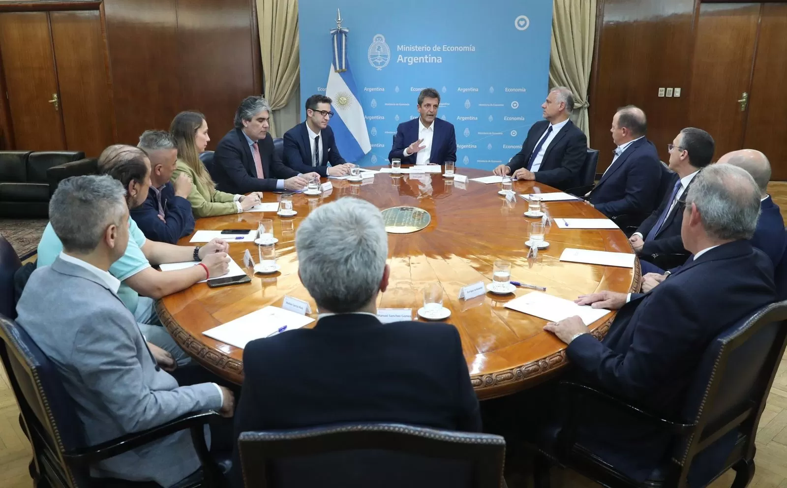 Acordaron la reducción de importaciones con empresas electrónicas de Tierra de Fuego