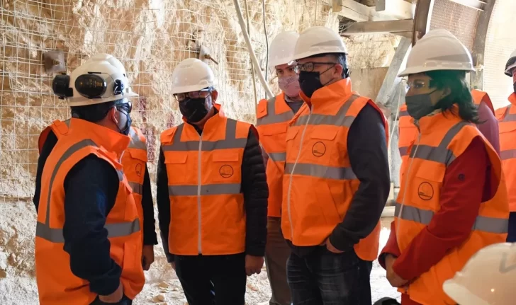 Matías Kulfas recorrió el parque industrial de San Julián y el yacimiento minero Cerro Vanguardia