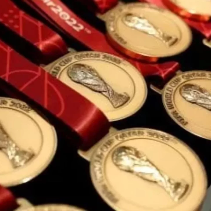 Dos jugadores de la Scaloneta revelaron cuánto pesan las medallas de Campeón del Mundo Dos jugadores de la Scaloneta revelaron cuánto pesan las medallas de Campeón del Mundo