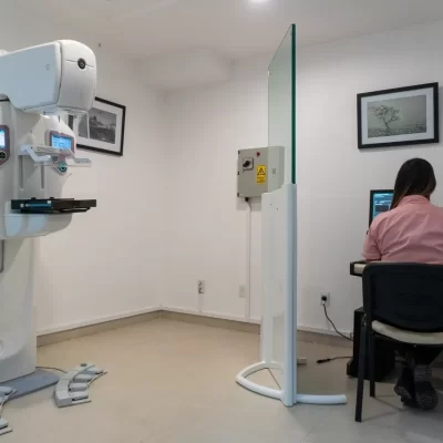 MEDISUR inauguró un nuevo servicio de diagnóstico para la mujer con un moderno equipo de mamografía