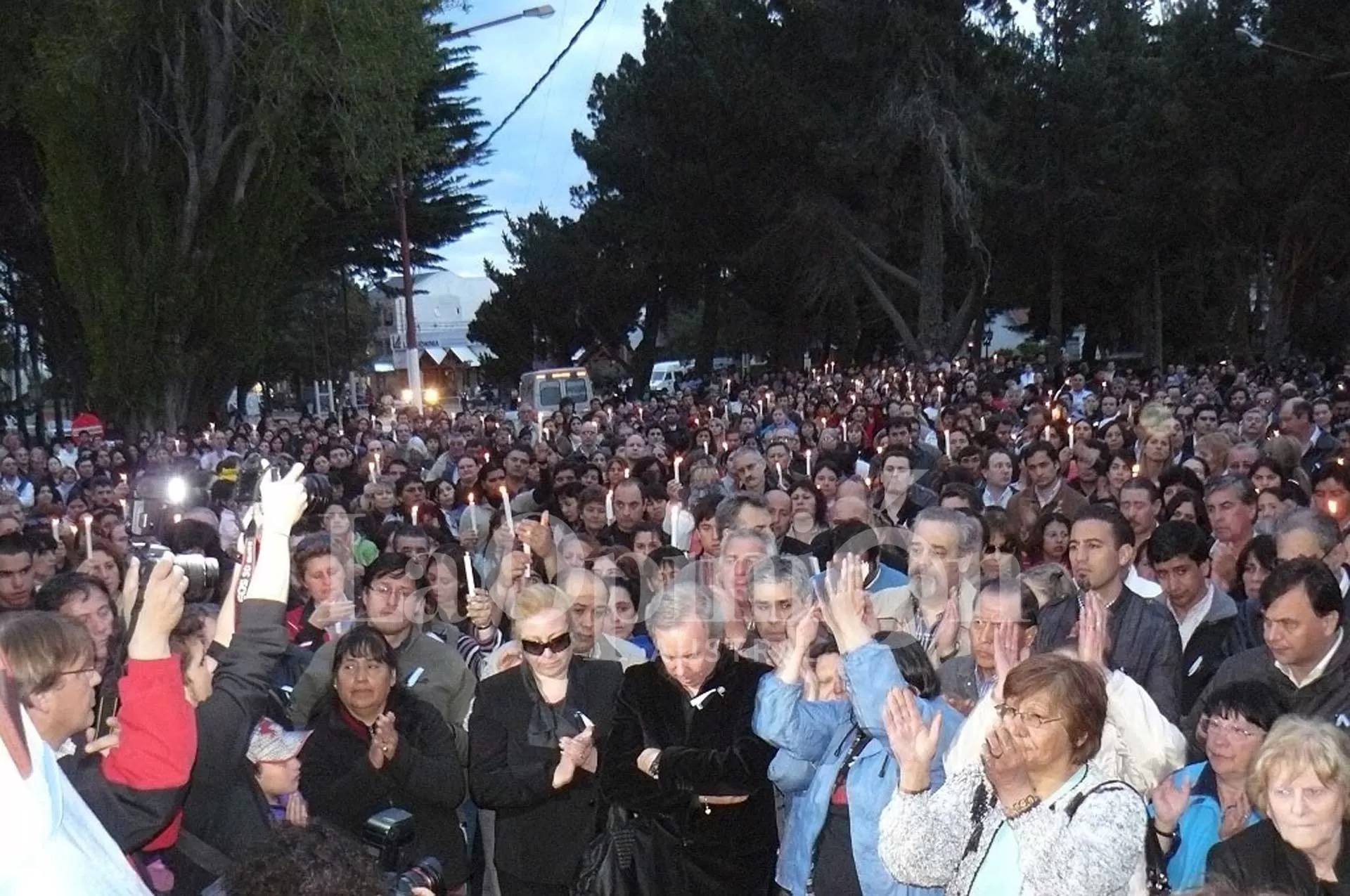 En fotos: así se vivió la muerte de Néstor Kirchner en El Calafate y Río Gallegos el día del Censo 2010 En fotos: así se vivió la muerte de Néstor Kirchner en El Calafate y Río Gallegos el día del Censo 2010