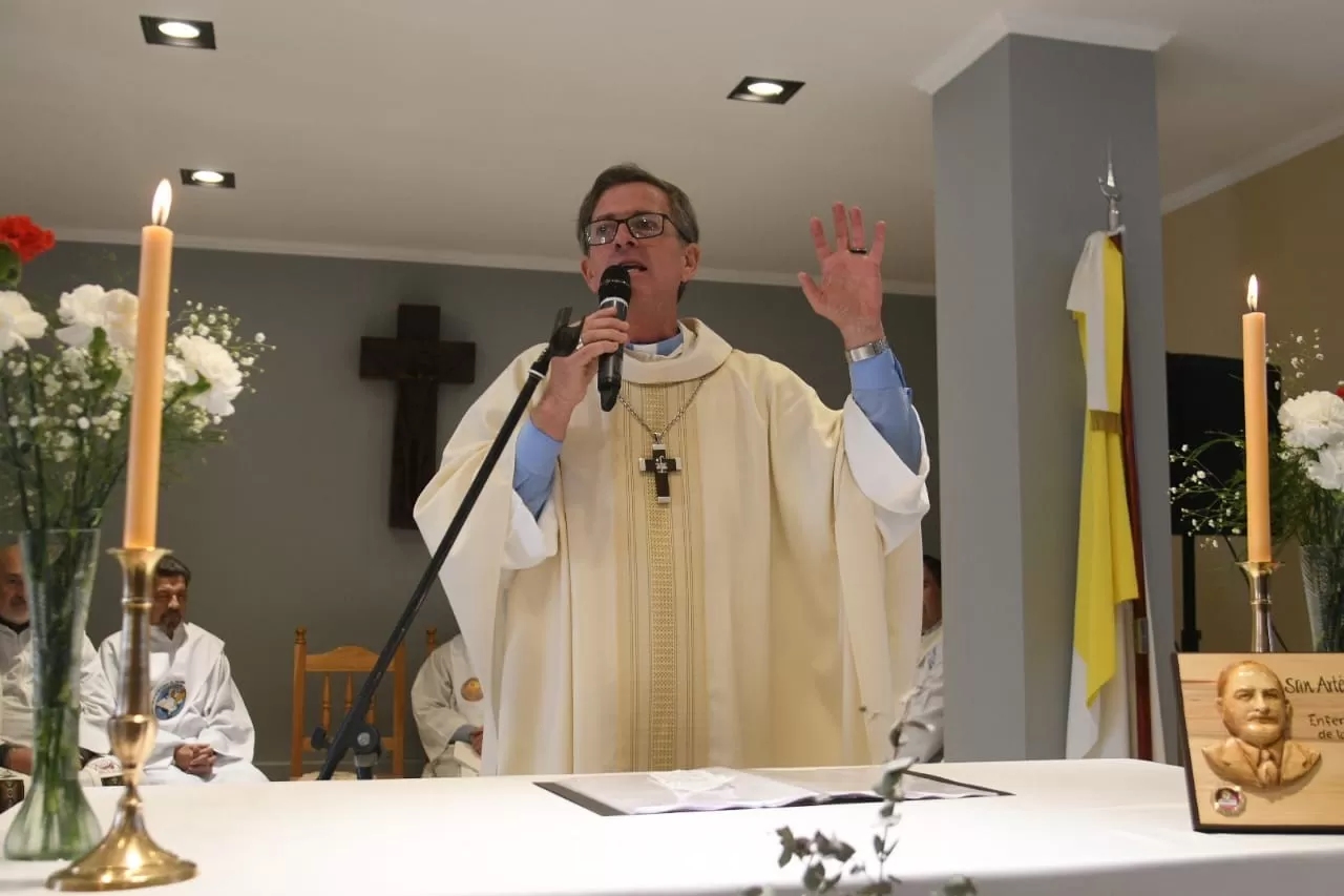 Jorge García Cuerva inauguró la Iglesia de San Benito y se despidió de Río Gallegos