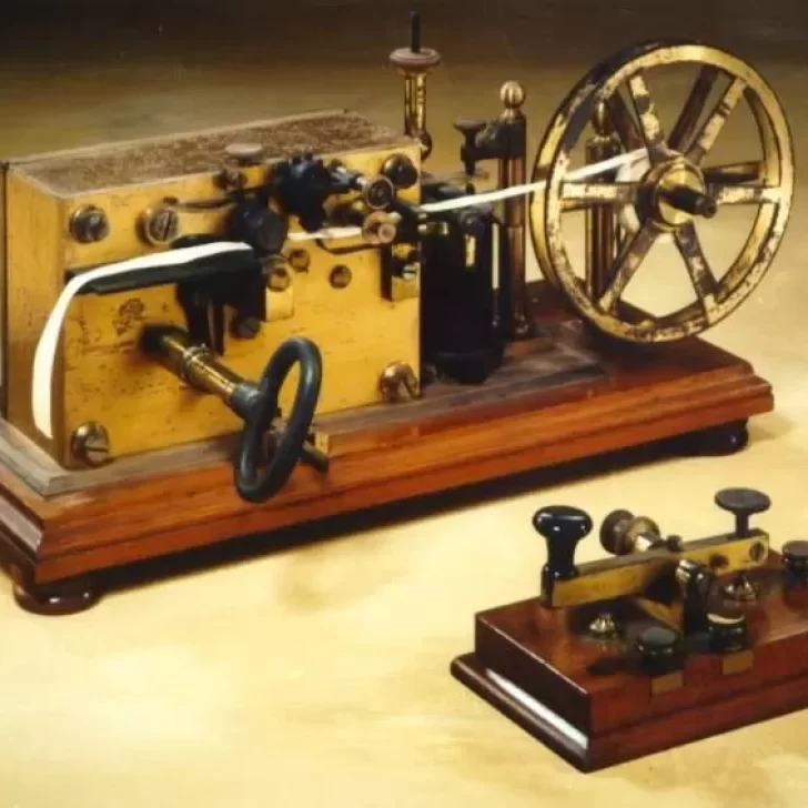 Un día como hoy: Samuel Morse hace la primera demostración pública del telégrafo