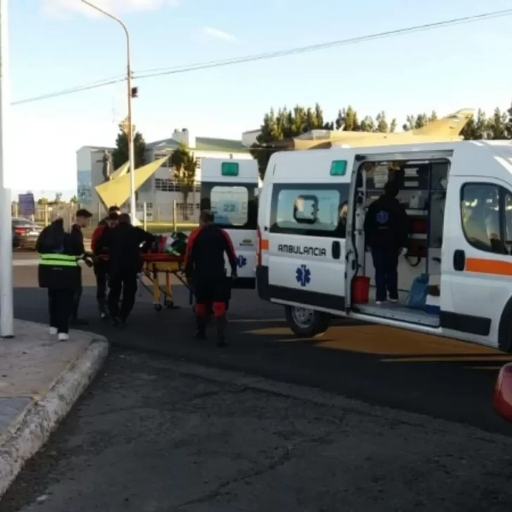 Los bomberos rescataron a una mujer que intentó meterse en la ría Los bomberos rescataron a una mujer que intentó meterse en la ría