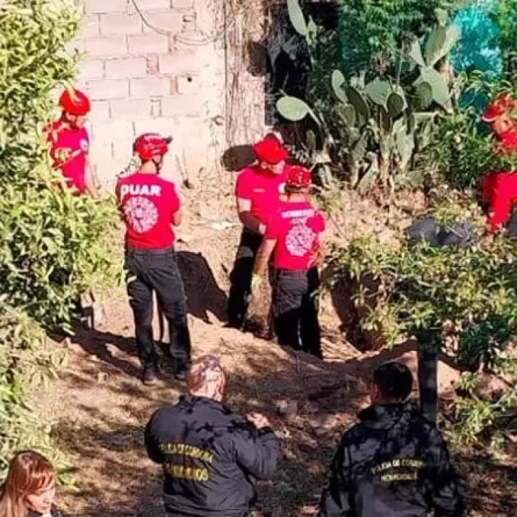 Horror en Córdoba: abusos, rituales satánicos y dos hermanos que habrían asesinado a su madre y a su tía y las arrojaron a un pozo Horror en Córdoba: abusos, rituales satánicos y dos hermanos que habrían asesinado a su madre y a su tía y las arrojaron a un pozo