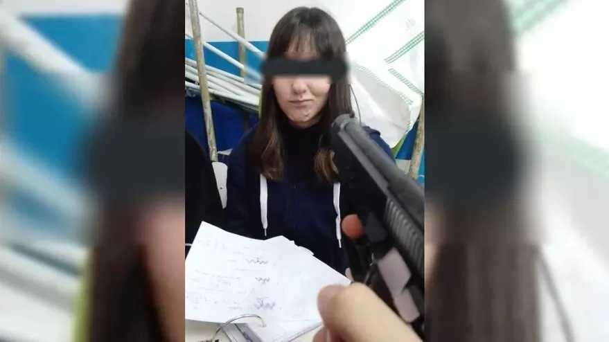 Un nene de 13 años llevó armas de juguete a la escuela y tuvo que intervenir la Policía