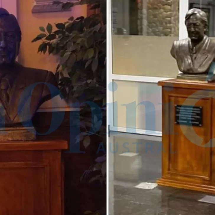 Presentan un busto de Néstor Kirchner en el Hospital SAMIC donado por Rudy Ulloa con una dedicatoria especial Presentan un busto de Néstor Kirchner en el Hospital SAMIC donado por Rudy Ulloa con una dedicatoria especial