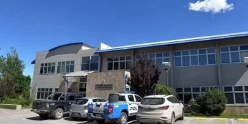 Un preso intentó comer un pedazo de pared durante un motín y casi muere asfixiado