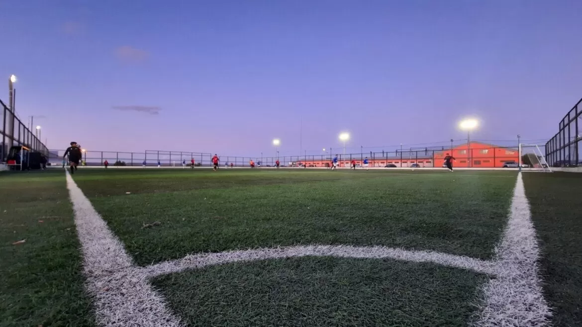 Tres torneos de fútbol debieron suspender sus fechas este fin de semana por la nieve