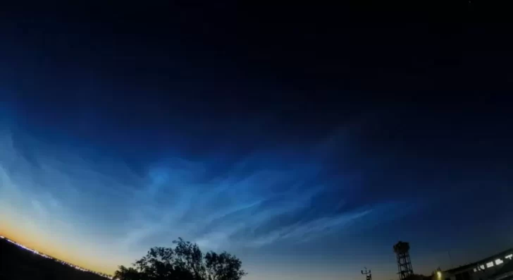 Qué son las nubes noctilucentes que se vieron en la Patagonia y sorprendieron a científicos de Alemania
