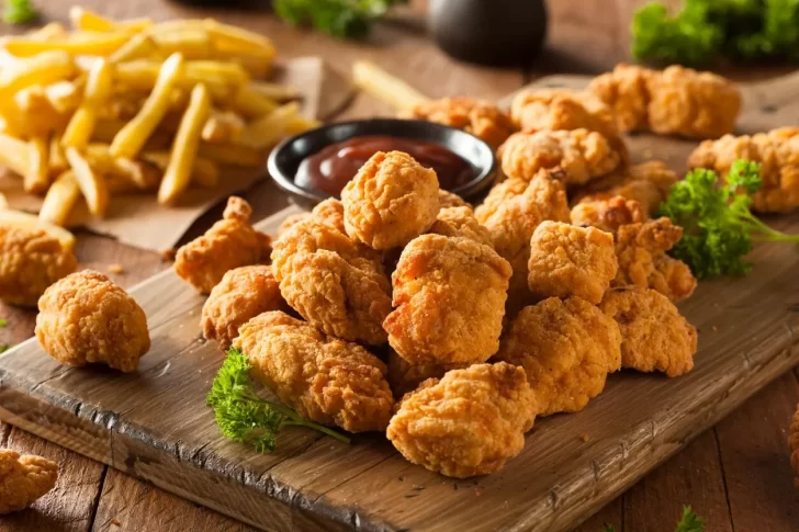 ¿Cómo hacer nuggets de pollo caseros?