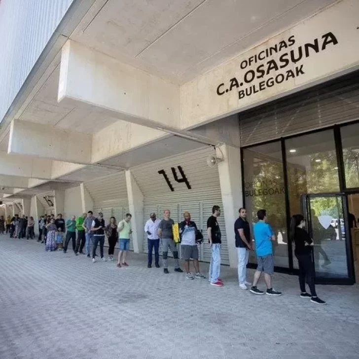 Comenzó la venta de entradas para Argentina vs Estonia y más de 10.000 fanáticos se acercaron al estadio de Osasuna