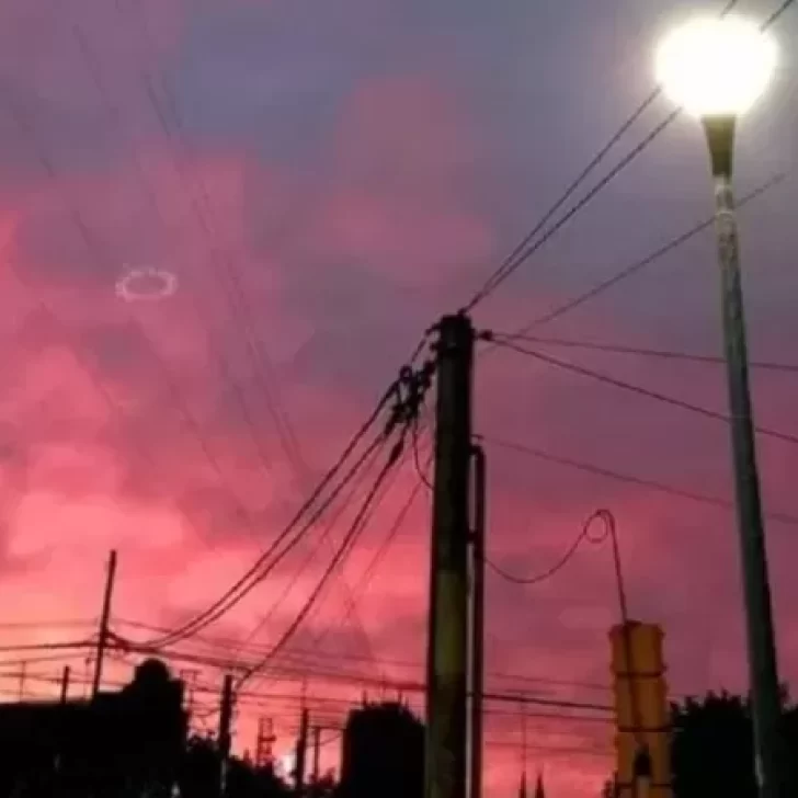 Desconcierto en la comunidad científica ante un impresionante OVNI avistado en una localidad de Argentina Desconcierto en la comunidad científica ante un impresionante OVNI avistado en una localidad de Argentina