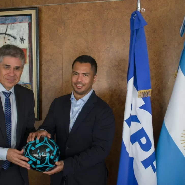 Pablo González recibió a la máxima autoridad de Petronas para Argentina y analizaron el proyecto de GNL Pablo González recibió a la máxima autoridad de Petronas para Argentina y analizaron el proyecto de GNL