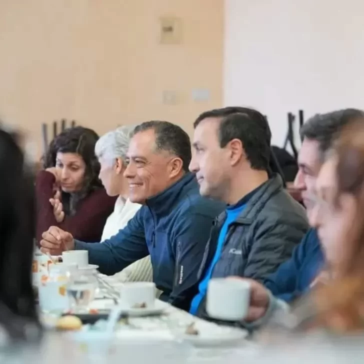 Pablo Grasso y Eugenio Quiroga recorrieron Caleta Olivia y se reunieron con los vecinos