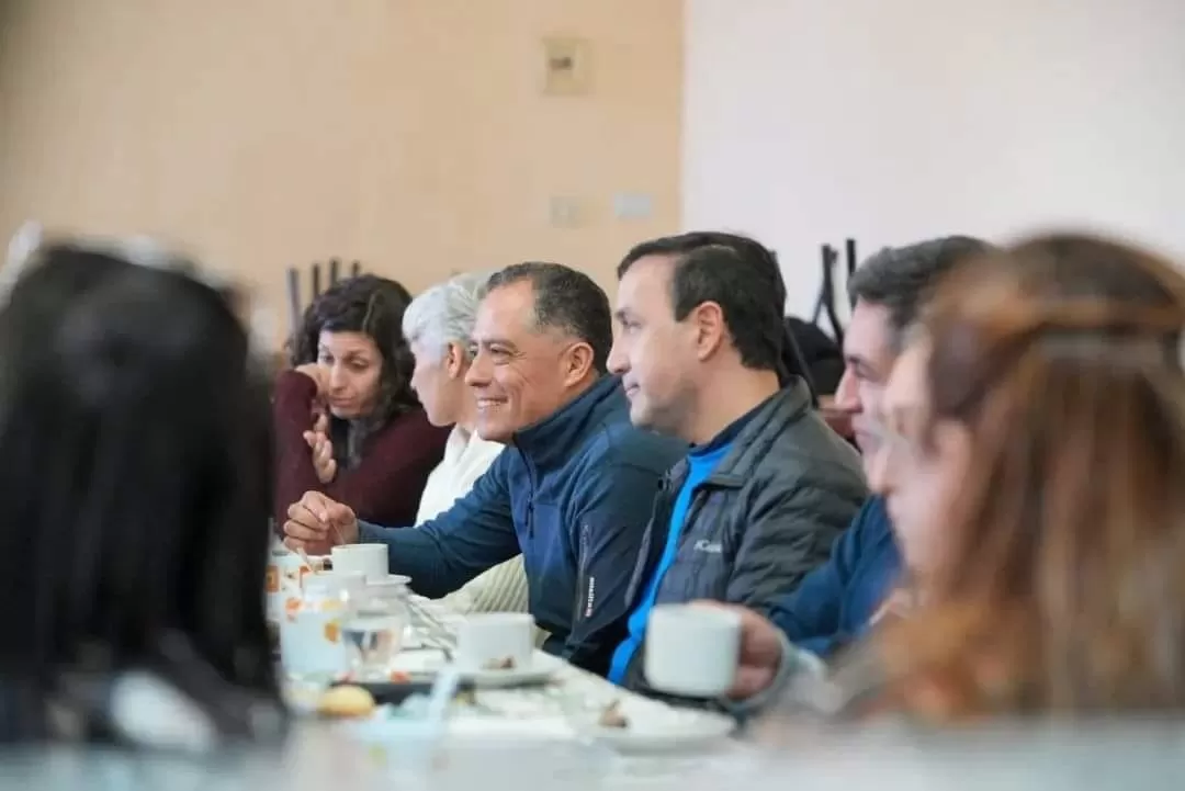 Pablo Grasso y Eugenio Quiroga recorrieron Caleta Olivia y se reunieron con los vecinos