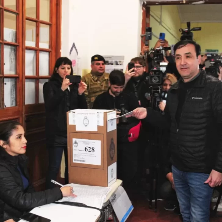 Votó Pablo Grasso: “Hay ganas de participar en este hecho electoral”
