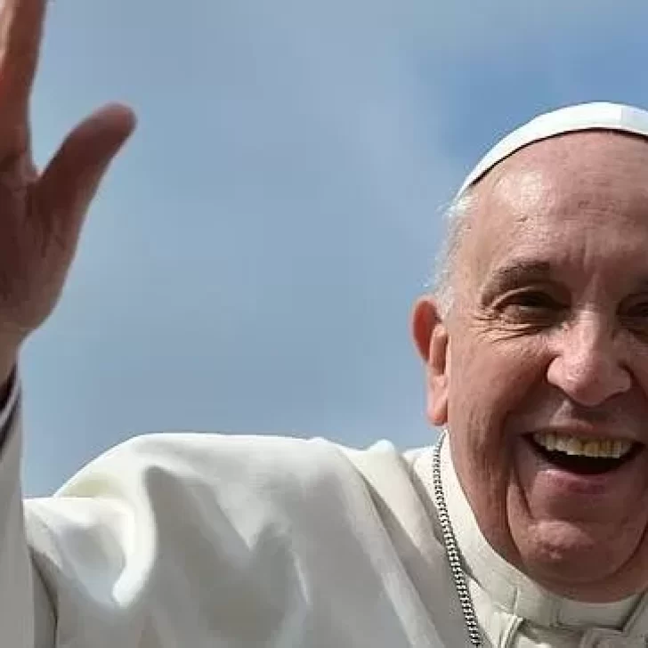 Día del Papa: Francisco bendijo insignias de 44 arzobispos y afirmó que “el camino de la fe nunca es un paseo”