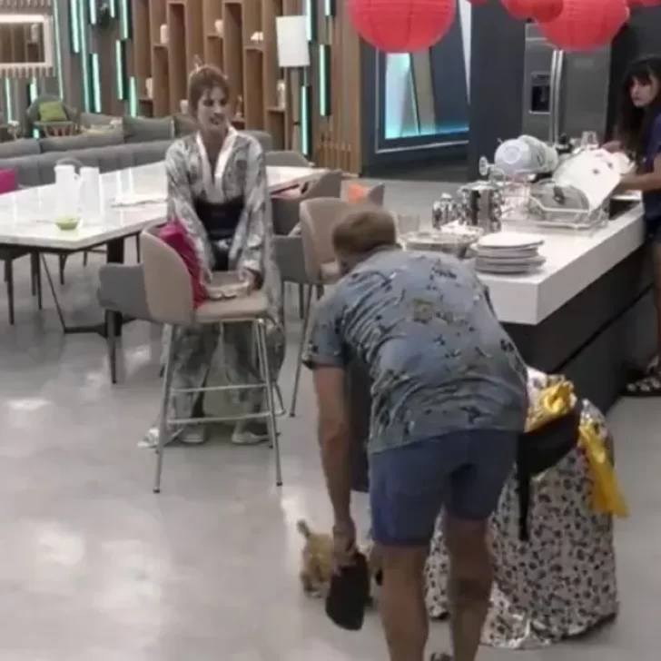 Gran Hermano: el papá de Nacho maltrató a una de la perritas y desató la indignación de los fans Gran Hermano: el papá de Nacho maltrató a una de la perritas y desató la indignación de los fans