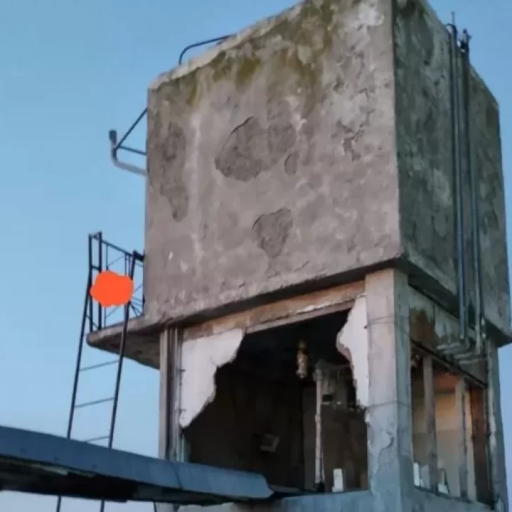 Bomberos rescató a una pareja desde una terraza