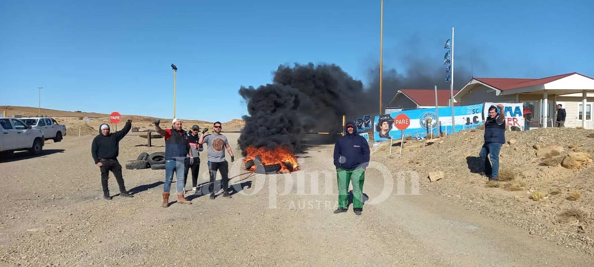 Mineros de Santa Cruz tomaron un yacimiento de Pan American Silver por el cierre inminente Mineros de Santa Cruz tomaron un yacimiento de Pan American Silver por el cierre inminente