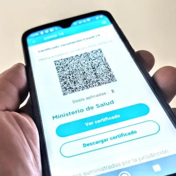 “Antivacunas” pagan importantes sumas para conseguir pases sanitarios falsificados