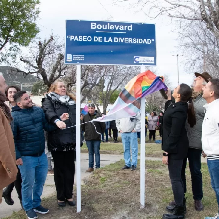 Comodoro inauguró su Paseo de la Diversidad en la avenida Rivadavia