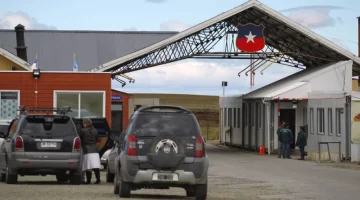 Habilitan paso fronterizo Monte Aymond tras el levantamiento de la alerta de tsunami