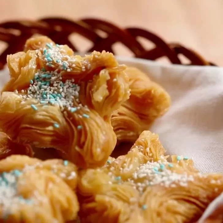 Receta de pastelitos hojaldrados caseros de batata o membrillo