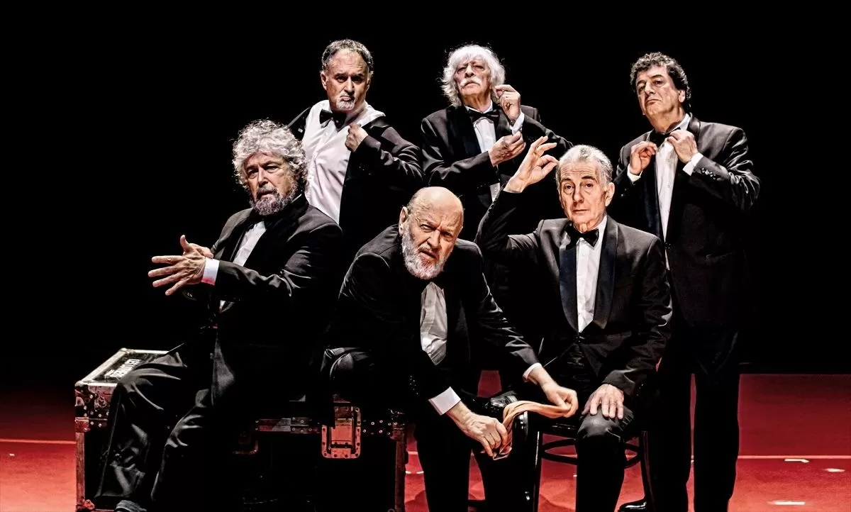 Les Luthiers anunció su despedida definitiva de los escenarios luego de 55 años de trayectoria Les Luthiers anunció su despedida definitiva de los escenarios luego de 55 años de trayectoria