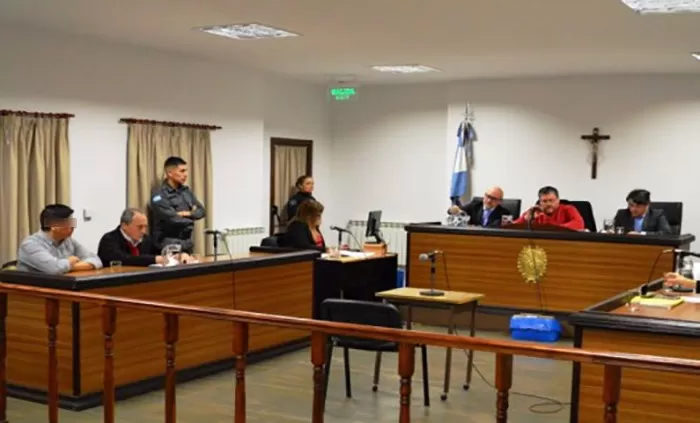 Pidieron 19 años de cárcel para ex efectivo de la Policía de Santa Cruz ...