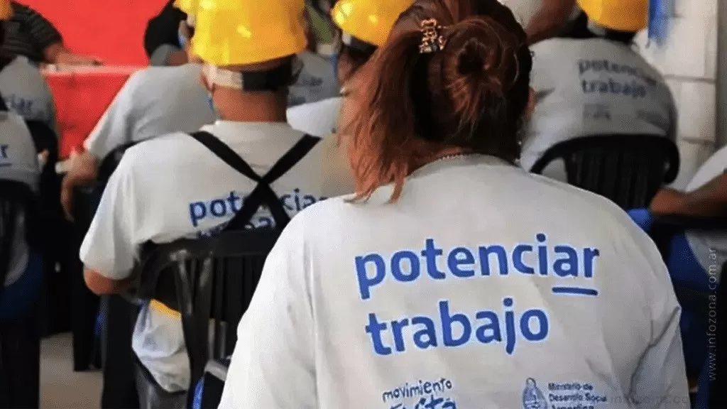 Potenciar Trabajo: analizan pagar un bono similar al medio aguinaldo Potenciar Trabajo: analizan pagar un bono similar al medio aguinaldo