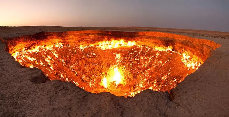 Ordenaron cerrar la “puerta del infierno” en Turkmenistán: ¿Cuál es el origen de este pozo de fuego? Ordenaron cerrar la “puerta del infierno” en Turkmenistán: ¿Cuál es el origen de este pozo de fuego?