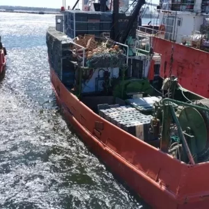 Denuncian que el Puerto de Montevideo es un colador para la pesca ilegal que captura recursos argentinos 