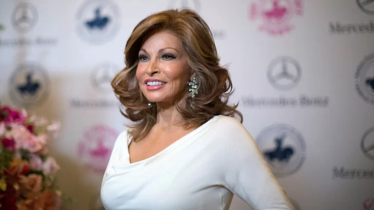Murió a los 82 años Raquel Welch, histórica actriz y modelo de Hollywood