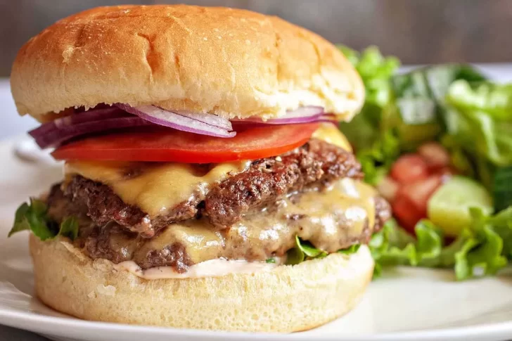 Receta de hamburguesas caseras muy fácil y en pocos minutos
