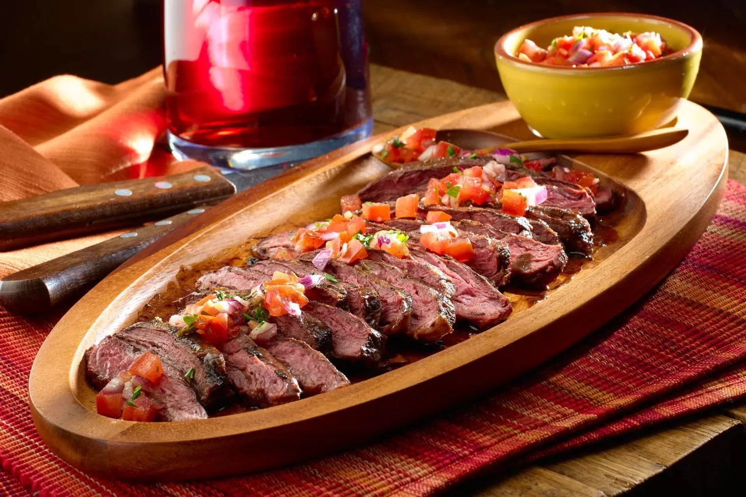 Receta de salsa criolla picante para choripán y asado