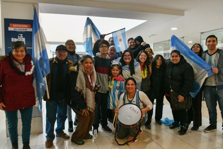 Ignacio Naguil llegó a Río Gallegos tras recibir una mención de honor en la Olimpiada de Matemática de Japón