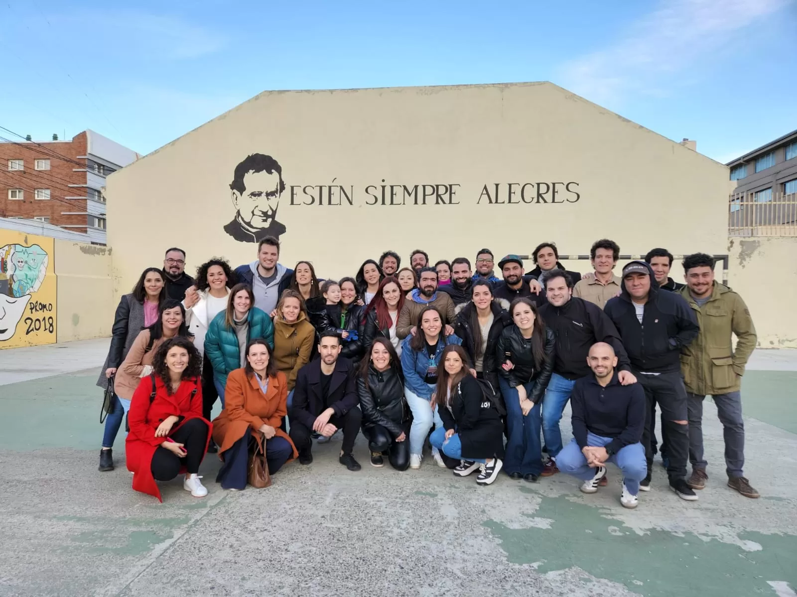 Emotivo reencuentro en el “Sale”, luego de 20 años Emotivo reencuentro en el “Sale”, luego de 20 años