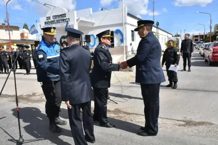 El comisario Oscar Aguilar asumió al frente de la Regional Sur de la Policía de Santa Cruz