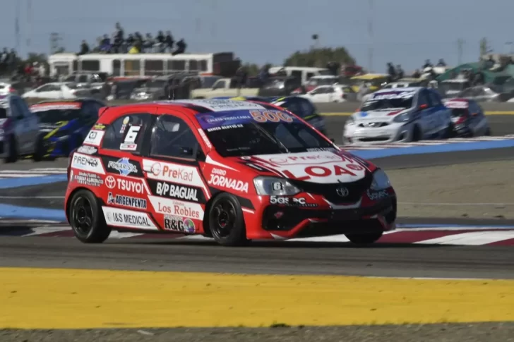Turismo Nacional: Renzo Blotta se quedó con la serie más rápida y saldrá primero en la final de la Clase 2