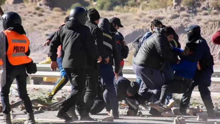 Convocan a un paro nacional docente para el jueves 22 de junio por la represión en Jujuy