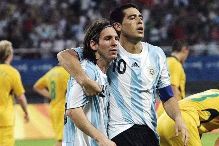 A qué hora y dónde ver la despedida de Riquelme con Lionel Messi como invitado especial