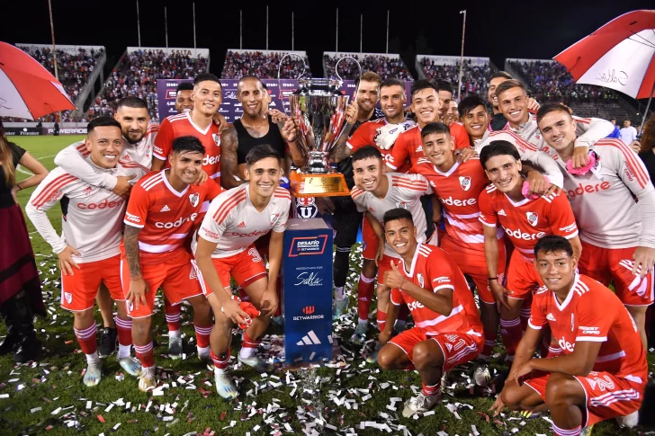 Con el debut del hijo de Marcelo Gallardo, River Plate derrotó a la U de Chile en un amistoso