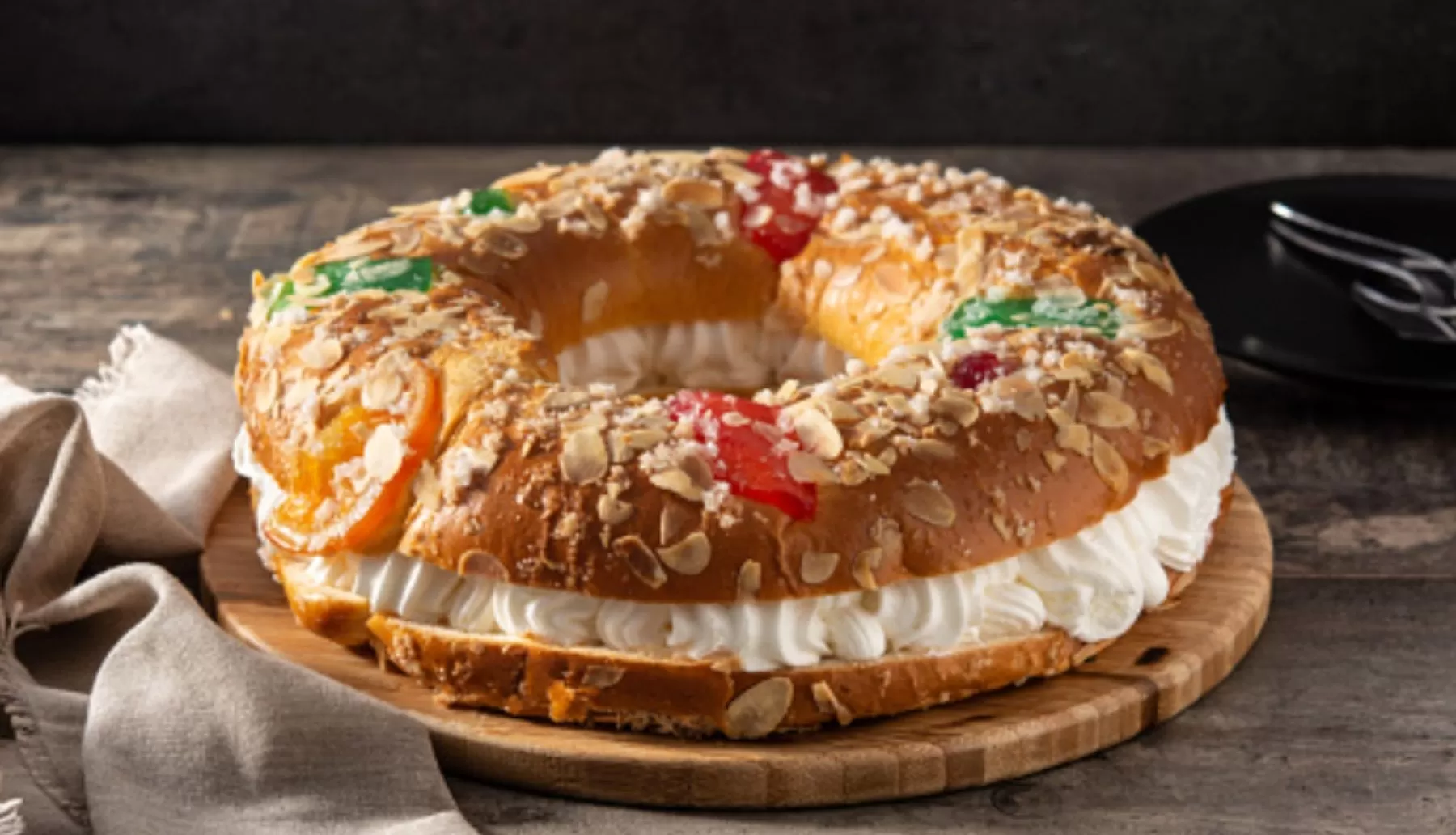 Recetas de Semana Santa: rosca de Pascuas rellena con crema pastelera