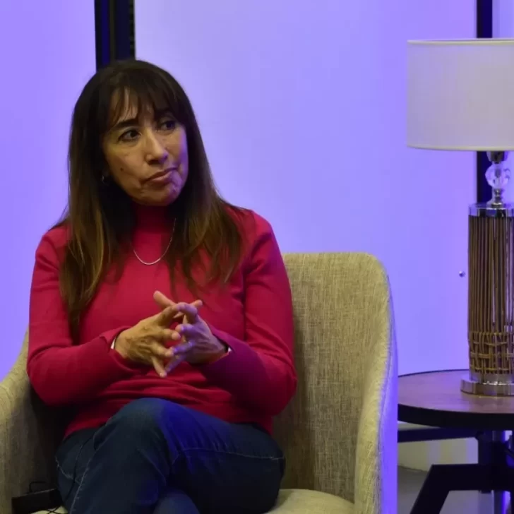 Roxana Reyes: “La única boleta que representa un cambio verdadero es la blanca”